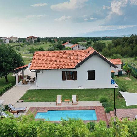 Villa Ena With Pool & Jacuzzi Donji Kasic Exteriör bild